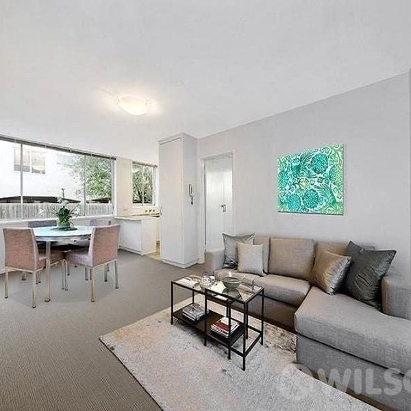 Stylish and affordable - Photo 1