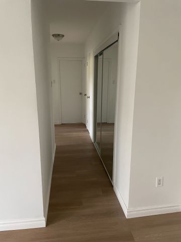 For Lease - 44 Walmer Road Unit# 307, Toronto, Ontario - Photo 4