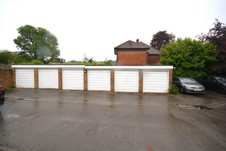 2 bedroom flat to rent - Photo 5