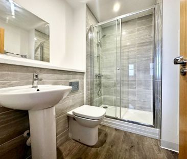 2 bedroom flat to rent - Photo 3
