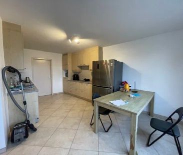 Sfeervol, gezellig en ruim appartement met 3 slaapkamers gelegen te... - Photo 5