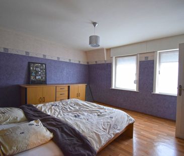 KARAKTERVOLLE WONING MET STADSTUIN - Foto 1
