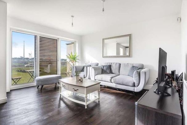 Berryfields, Aylesbury, HP18 - Photo 1