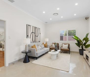 Framed in manicured lawns and multiple aspects - Photo 1