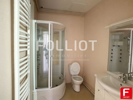 A LOUER - TINCHEBRAY BOCAGE- à proximité des commerces grand T3 situé au RDC - Photo 2