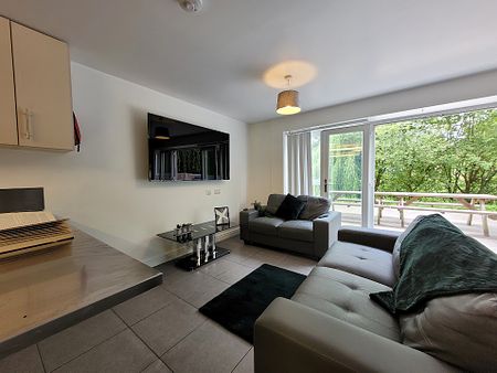 10 En-suite Rooms Available, 11 Bedroom House, Willowbank Mews – Student Accommodation Coventry - Photo 5