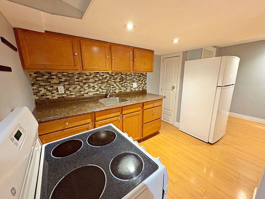 For Lease - 91 Ridgeway Court Unit# Lower, Vaughan, Ontario - Photo 1