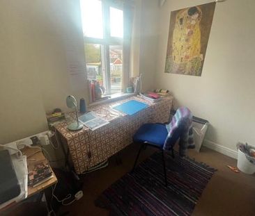 5 bedroom private hall to rent - Photo 3