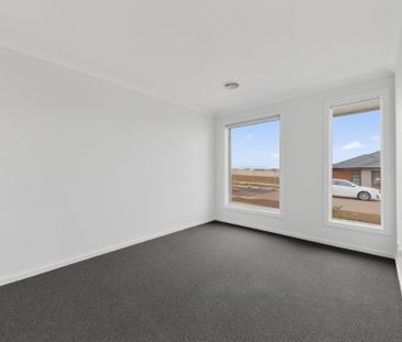 9 Foxtail Street, Mount Duneed VIC 3217 - House For Rent | Domain - Photo 5