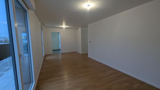 location Appartement T4 DE 90.61m² À CLICHY - Photo 1