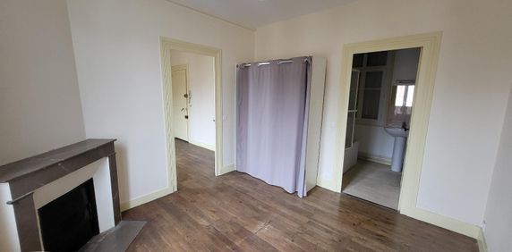 Location Appartement 2 pièces 42m² TOURS 37000 - Photo 2