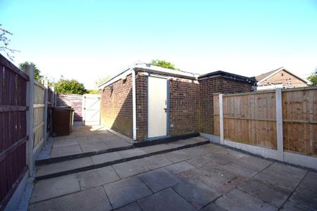 3 bedroom semi-detached house to rent - Photo 3