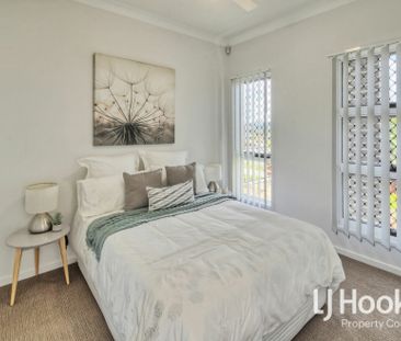 Stunning Family Home In the Heart Of Yarrabilba! - Photo 6