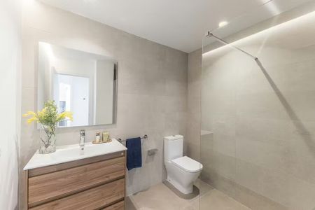 Carrer del Túria, Valencia, Valencian Community 46008 - Photo 2