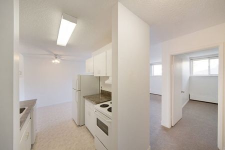 700 Gitzel Street, Yellowknife, NT, X1A 1H3 - Photo 3