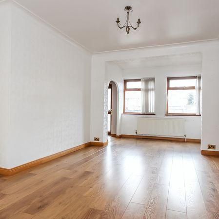 4 bedroom house to rent - Photo 1
