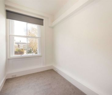 A spacious, furnished one bedroom apartment on one of South Kensington's most desirable addresses. - Photo 1