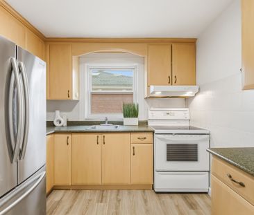 For Lease - 6 Bonnyview Drive, Toronto, Ontario - Photo 4