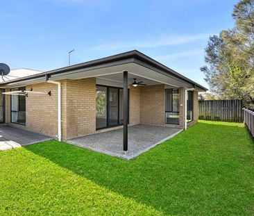 27 Adam Street, Beachmere, Qld 4510 - Photo 6