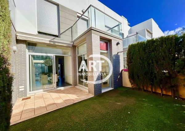 Alquiler de chalet adosado en Calle San Vicente Ferrer