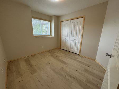 130 Panatella Landing Northwest, Calgary - Photo 2