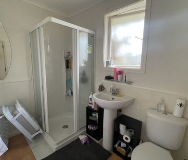 Comfortable Living in the Heart of Burnside - Photo 3