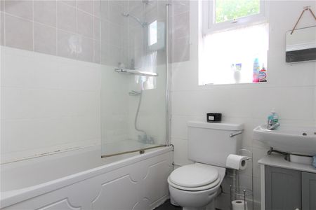 2 bedroom house to rent - Photo 3