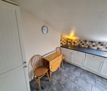 2 bedroom apartment to rent - Photo 6