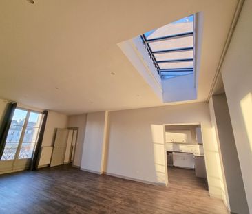 Location Appartement 3 pièces 122m² TOURS 37000 - Photo 1