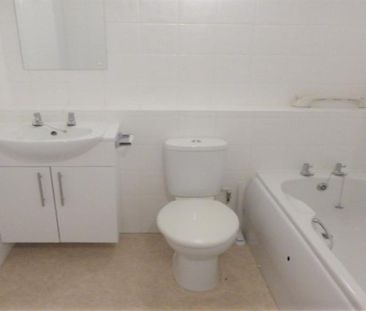 1 bedroom retirement property to rent - Photo 3