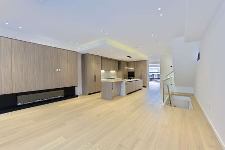 For Lease - 40 Cameron Avenue, Toronto, Ontario - Photo 4