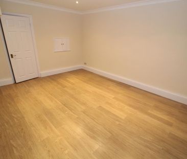2 bedroom maisonette to rent - Photo 5