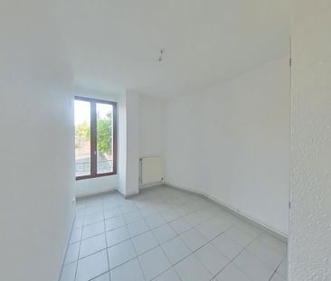 Location Appartement 3 pièces 61m² ROMANS SUR ISERE 26100 - Photo 2