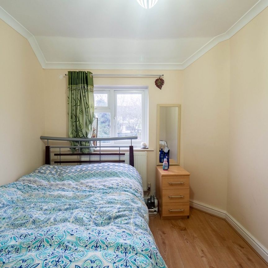 3 Bed Terraced House, Francis Road, HA1 - Photo 1