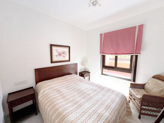 Fantástico apartamento a pocos metros de la playa en Hacienda del Sol, Estepona - Photo 1