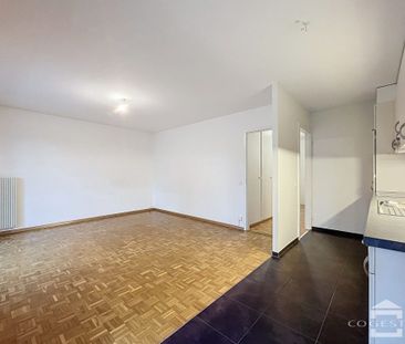 Agréable appartement de 3 pièces au 1er étage proche du centre ville - Foto 1