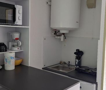 Location Appartement 1 pièce 16m² ST NAZAIRE 44600 - Photo 3