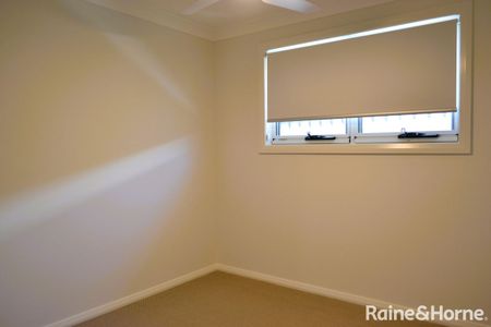 Brand new stunning 2-bedroom home - Photo 3