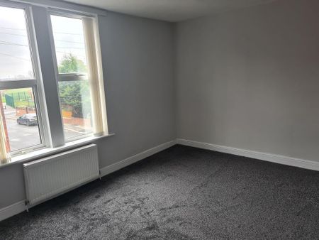 4 bedroom terraced house to rent - Photo 4