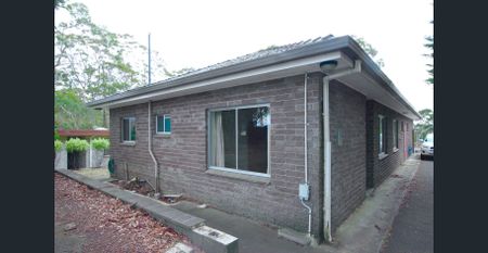 Live in Style in this Spacious and Modern Home - Photo 5