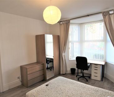 4 bedroom terraced house to rent - Photo 3