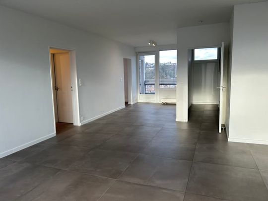 Appartement te huur - Photo 1