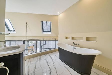 3 bedroom detached house to rent - Photo 5