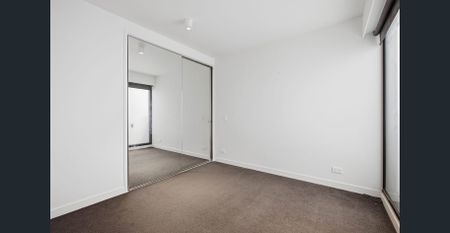 Partially Furnished Designer Living Moments from Chapel Street - Photo 3