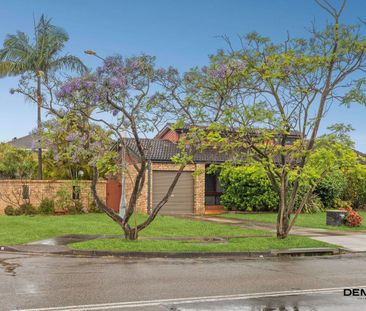 Timeless design. Corner position. Poolside living done right. - Photo 3