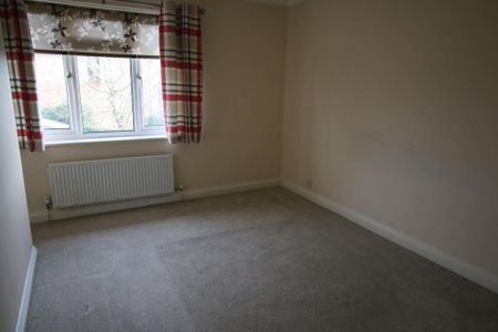 2 bedroom semi-detached house to rent - Photo 5
