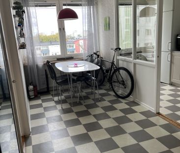 Vallhornsgatan, Bandhagen - Photo 6