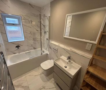 2 bedroom end of terrace house to rent - Photo 6