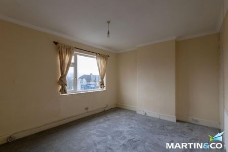 2 bedroom end of terrace house to rent - Photo 3