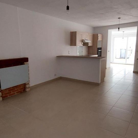 LE CATEAU CAMBRESIS : MAISON RENOVEE 2 CHAMBRES, TERRASSE ET JARDIN - Photo 1